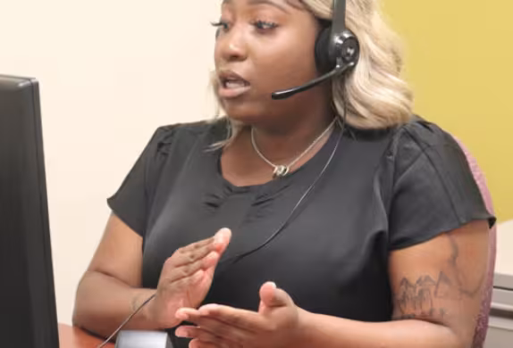 Headshot of Mariah Hamp