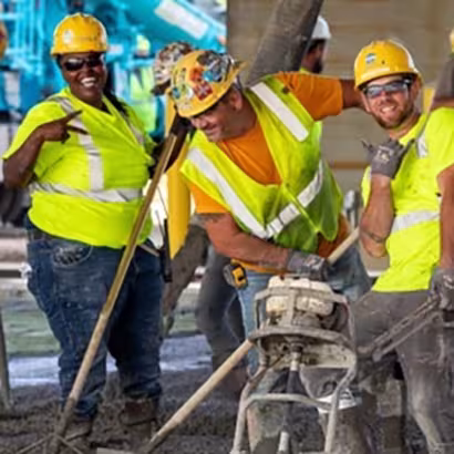 Photo of Summit Academy Alum, Edina, on the job